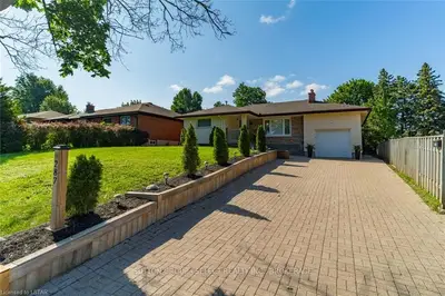 287 BURLINGTON Crescent, London South, ON N5Z 3G6