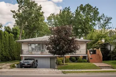 244 METCALFE Street E, Strathroy-Caradoc, ON N7G 1P8