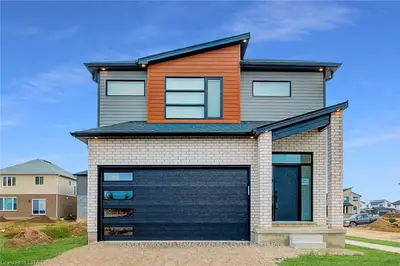3766 SOMERSTON Crescent, London South, ON N6L 0G1