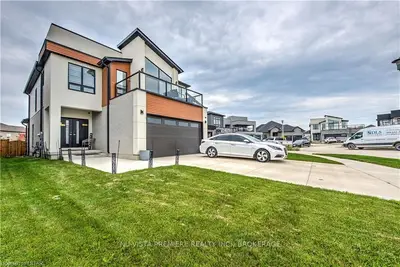 1680 CHELTON Court, London South, ON N6M 0H6