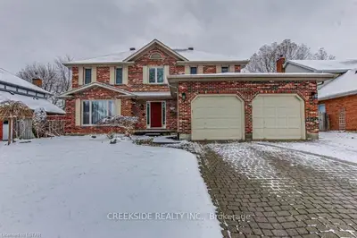 1581 HASTINGS DR. Drive, London North, ON N5X 3C5