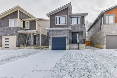 1645 VALHALLA Street, London North, ON N6G 0V2