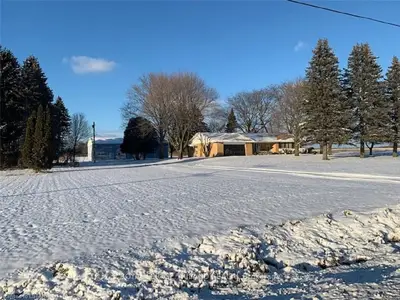 2700 TRAFALGAR Street, London East, ON N6M 1G9