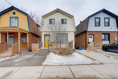 100 EDWARD Street, London South, ON N6C 3H7