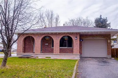 2 LYSANDA Avenue, London South, ON N5Z 4L2