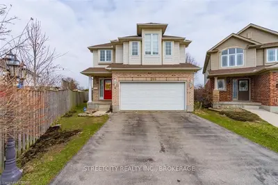 999 CROSSCREEK Court, London East, ON N5Y 6K9