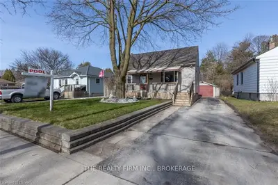56 HEATHER Crescent, London East, ON N5W 4L5