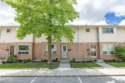 75 ANSONDALE Road 25, London South, ON N6C 5W4