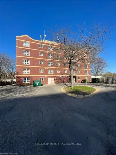 626 FIRST Street 403, London East, ON N5V 2A2