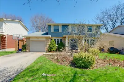 572 NOTTINGHILL Road, London South, ON N6K 1R4