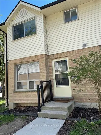 126 BELMONT Drive 25, London South, ON N6J 4W1
