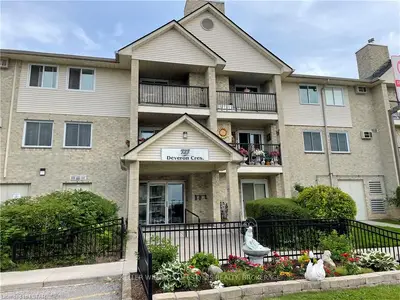 727 DEVERON Crescent 306, London South, ON N5Z 4X4