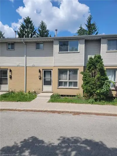 35 WATERMAN Avenue 55, London South, ON N6C 5T7