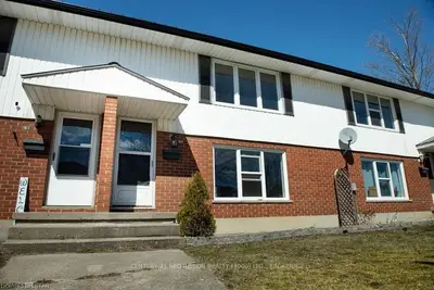 95 ENGLISH Street, Strathroy-Caradoc, ON N7G 1L5