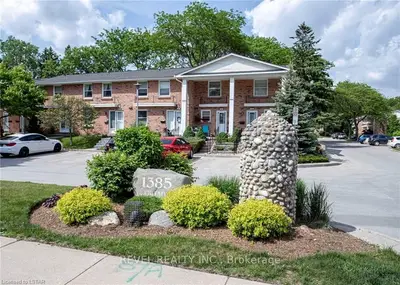 1385 COMMISSIONERS Road W 6, London South, ON N6K 1E2