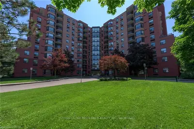 600 TALBOT Street 808, London East, ON N6A 5L9