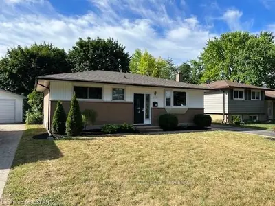 171 PAWNEE Road, London East, ON N5V 2T1