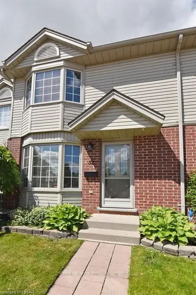 151 MARTINET Avenue 52, London East, ON N5V 4T4