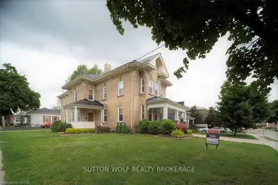 115 CENTRE Street W, Strathroy-Caradoc, ON N7G 1T9