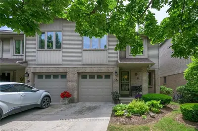 70 GLENROY Road 15, London South, ON N5Z 4W9