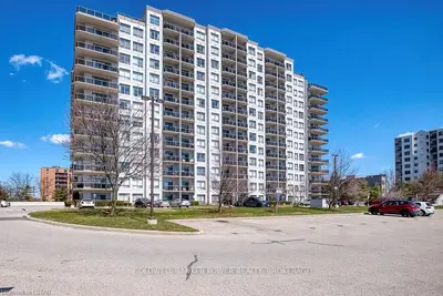 353 COMMISSIONERS Road W 812, London South, ON N6J 0A3