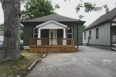 152 WATERLOO Street, London East, ON N6B 2M8