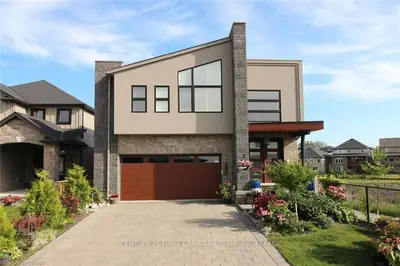 1268 MEDWAY PARK Drive, London North, ON N6G 0V7