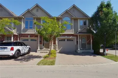 2145 NORTH ROUTLEDGE Park 50, London North, ON N6G 0J8
