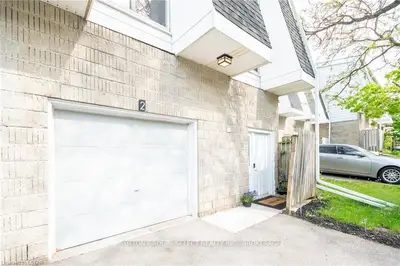 40 Fairfax Court 2, London North, ON N6G 3Y3