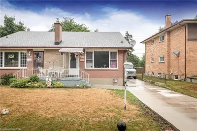 122 GODFREY Drive, London East, ON N5V 2E9