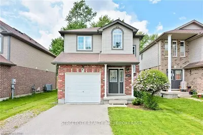 1993 Denview Avenue, London North, ON N6G 0G3