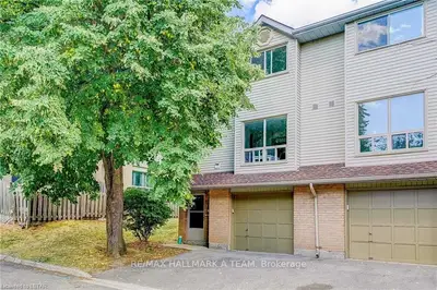 35 WATERMAN Avenue 69, London South, ON N6C 5T7