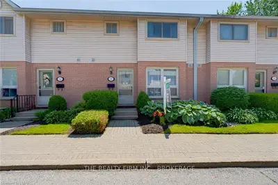 35 WATERMAN Avenue 2, London South, ON N6C 5T1