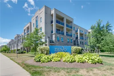 320 SUGARCREEK Trail 226, London North, ON N6H 2M6