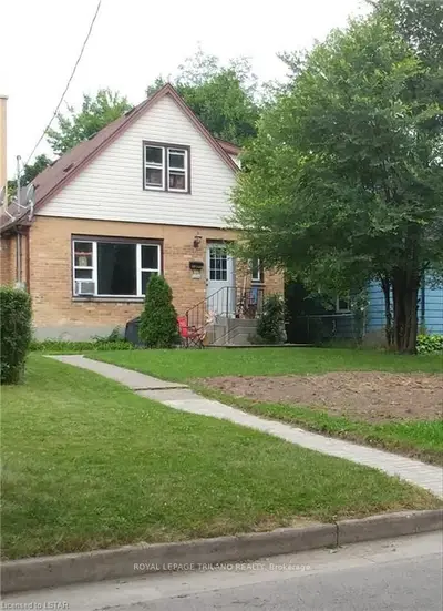 203 LINWOOD Street, London East, ON N5Y 1W7