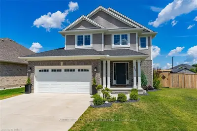 205 RUSHBY Street, Strathroy-Caradoc, ON N7G 0E7