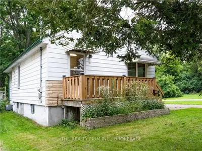 190 HELENA Avenue, London South, ON N5Z 3M2