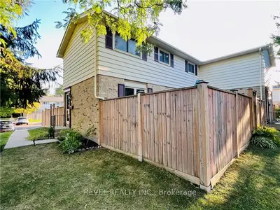 129 CONWAY Drive, London South, ON N6E 2H4