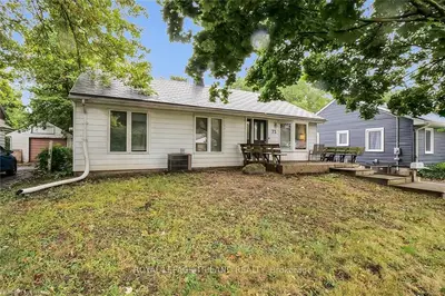 73 FOSTER Avenue, London North, ON N6H 2K8