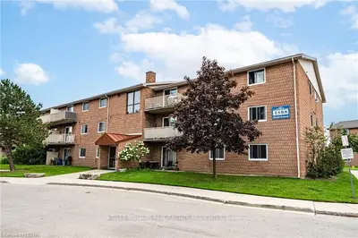 1588 ERNEST Avenue 209, London South, ON N6E 2S7