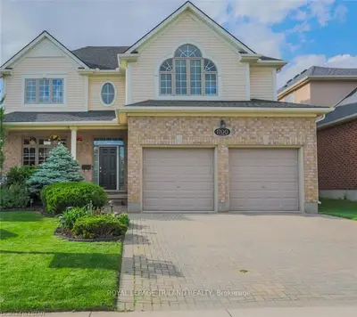1700 IRONWOOD Road, London South, ON N6K 5C5