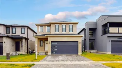 3001 HEARDCREEK Trail, London North, ON N6G 0V9