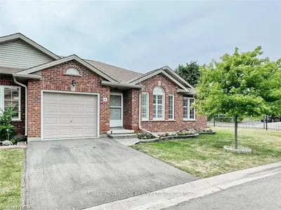 100 STROUD Crescent 1, London South, ON N6E 4A1