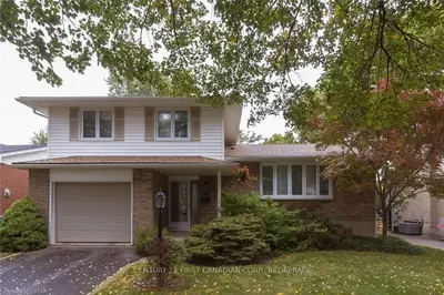 53 STANHOPE Crescent, London South, ON N6C 3B1