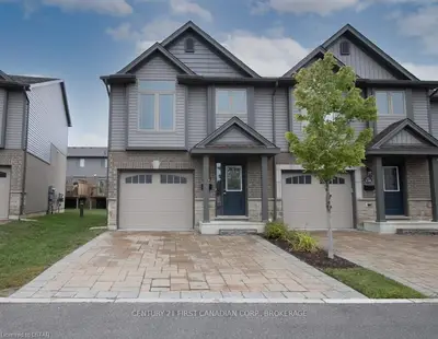 3400 CASTLE ROCK Place 120, London South, ON N6L 0E4