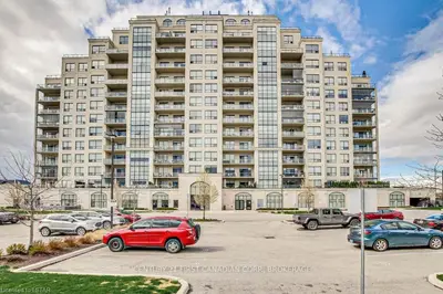 240 VILLAGEWALK Boulevard 910, London North, ON N6G 0P6