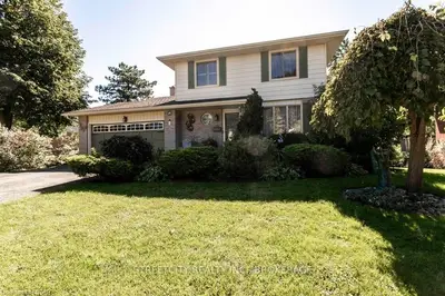 76 ACORN Crescent, London North, ON N6G 3V4