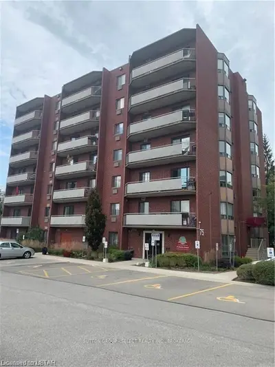 75 Huxley Street 402, London South, On N6j 4w7