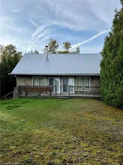 60 BORDEN Drive, Northern Bruce Peninsula, ON N0H 2R0