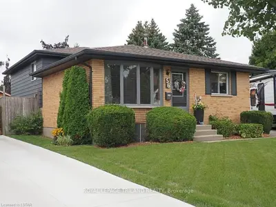 56 CORINTH Court, London East, ON N5Y 5A8